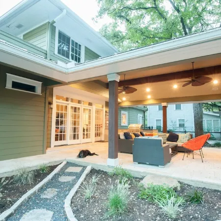Lake Austin Retreat - 3 miles from downtown
