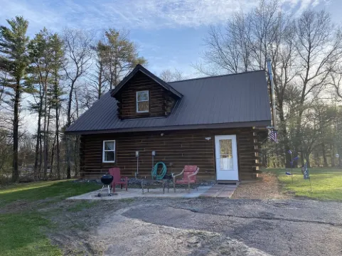 Halls Creek Retreat! Hatfield/Merrillan, WI