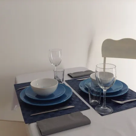 Studio 2 km from the beach wifi and parking