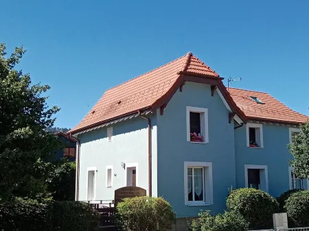 Apartment with calm, comfortable and warm terrace GERARDMER Center