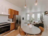 East Main Lofts - Coastal 201 Hotels in Madison