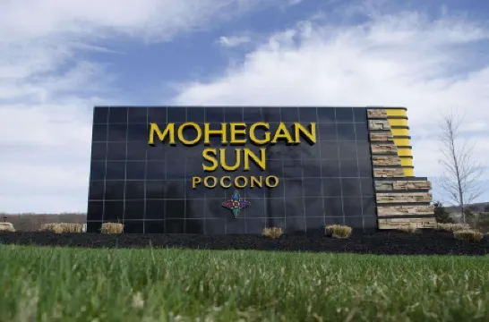 Lake Wallenpaupack Heaven's Haven hottub beach rights