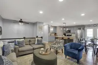 Dwntwn Westfield Family home close to GrandPark and local entertainment Hotel a Westfield