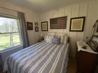 Nicely located, Cozy, PET Friendly cottage in beautiful Lake Toxaway, NC