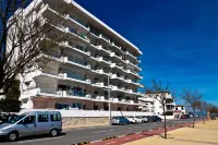 L'escala: In front of the sea-Passeig Maritim-l'Escala-Wifi free