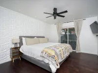 Downtown Gilbert Family Home - Pool, Games + Pet Friendly! Hoteles en Gilbert