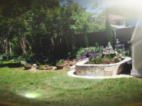 ENJOY RESORT  STYLE LUXURY ACCOMMODATIONS AT THE ESTATE HOME Hotels in Mansfield