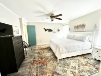 Fun luxury in town with every amenity you could ever ask for! Hotels near University of Central Oklahoma