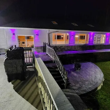 complete privacy vacation home [private pool]