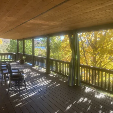 Spacious River House minutes to Hot Springs & WY Dino Center Отели в г. Термополис