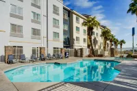 Fairfield Inn & Suites Las Vegas Stadium Area - Rooftop Pools