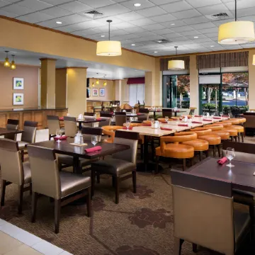 Hilton Garden Inn Atlanta Airport/Millennium Center