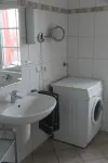 Light-filled, comfortable apartment in a quiet central location - close to the beach - balcony