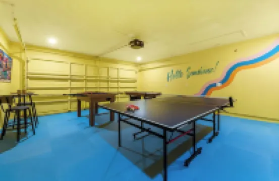 NEW! 2 mi to IMG, Heated Salt Pool, Hot Tub, Game Room, Putting Green