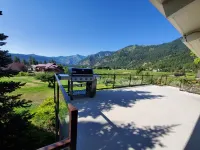 Ski Hill home w/ stunning views & hot tub!