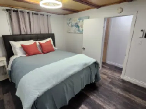 Mt Whitney View Home! Hotels in Lone Pine