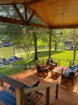 Remodeled Lake Home In Quiet Cove