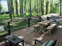 Northwoods Get Away!  Enjoy the privacy of this property & large game room! Hotels in Edgewater