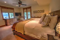 On Sale! Huge 5 Bd Dog Friendly, Hot Tub, Great Reviews