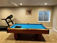 Mountain Retreat Hot Tub, 1 Gbps, Foosball & Pool Table.  ask re Pets