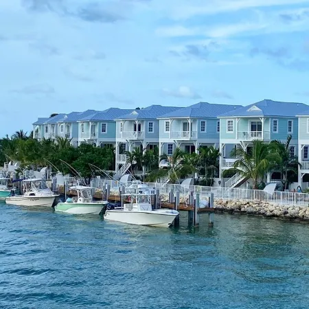 Stunning BRIGHT Direct Waterfront 5/4 Home! Private Pool, Hot Tub & Dock!