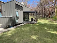 TopStay Accommodation A Tiny Home with bush views