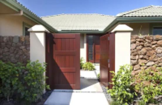 BIG ISLAND PARADISE-private lanai -pool/spa/low golf rates/access to #1 beaches 哈普納高爾夫球場附近的飯店