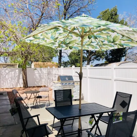 Cozy 5-Bedroom Home in Aurora!Perfect blend of comfort & convenience