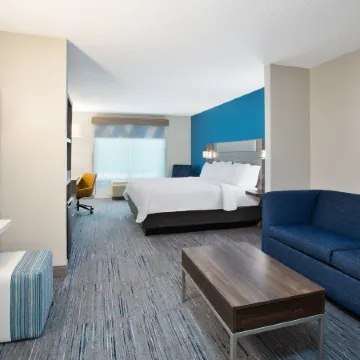 Holiday Inn Express & Suites GRAND RAPIDS-NORTH by IHG