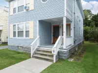 Fully Stocked Kitchen,  AC,  Wi-Fi, W/D,  Near Baseball and Walk to Downtown Hotels in Oneonta