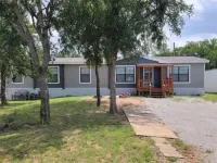LakeSide Reel Paradise Brownwood big family dock for fishing/close to state park - 3-Star