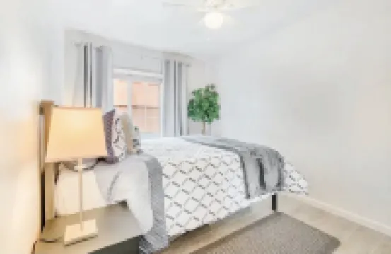 Cozy 1BR Bungalow by the beach, coffee, and dining