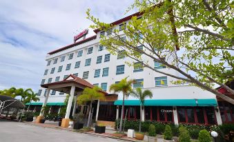 Lert Thani Hotel Suphanburi Province