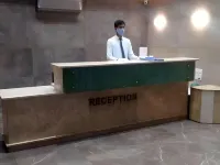 Hotel Apex Inn Hotel di Vapi