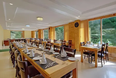 Regenta Place Green Leaf Manali- A Centrally Heated Resort