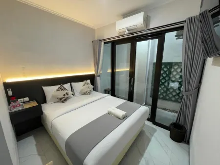 Wisma Anugerah Redpartner Near Masjid Zayed Solo Отели рядом с достопримечательностью «Balekambang Park»