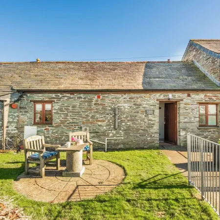 Wheel Lodge - Cosy 1 bedroom cottage - 5 mins from Port Isaac.