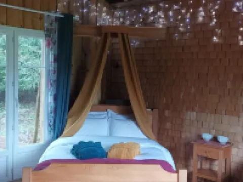 Chalet close to the forest with private spa jacuzzi Hôtels à : Tendon