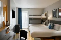 Four Points Flex by Sheraton Dundee Hotels near University of Dundee Duncan of Jordanstone College of Art and Design