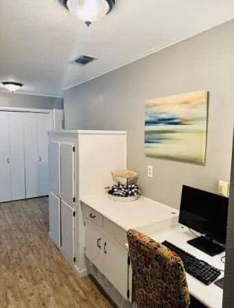 Texoma Serenity Cabin backs up to lake cove.