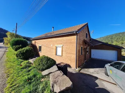 La Dame du Lac Chalet Cocooning Hotels near Union Nautique