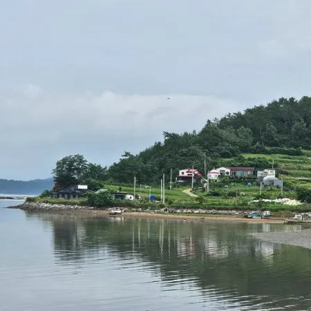 Wando Yonghyeonine Pension