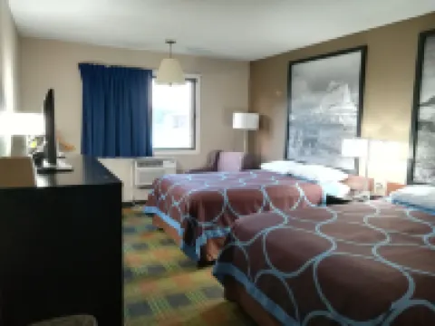 ซุปเปอร์ 8 บายวินด์แฮม กีโอกุก