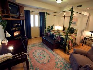 Abbey Archway Inn