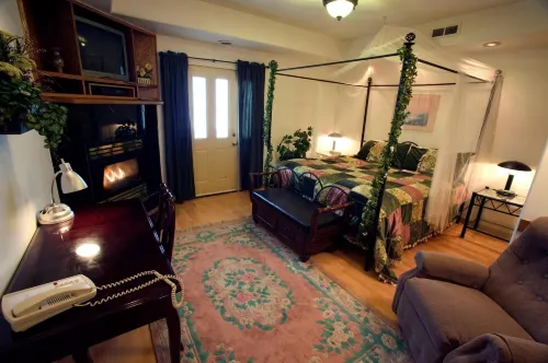 Abbey Archway Inn Hotels in College