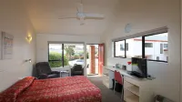 Bk's Counties Motor Lodge Hotels in Pukekohe