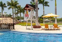 Crusoe Cabins Casobe - Pools