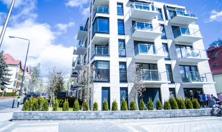 Baltic Apartments - Apartamenty Lissa Отели рядом с достопримечательностью «Свиноуйсьценский маяк»