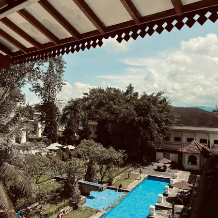 Monopoli Hotel Bukittinggi