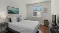Pool, Fitness Center & Central Location